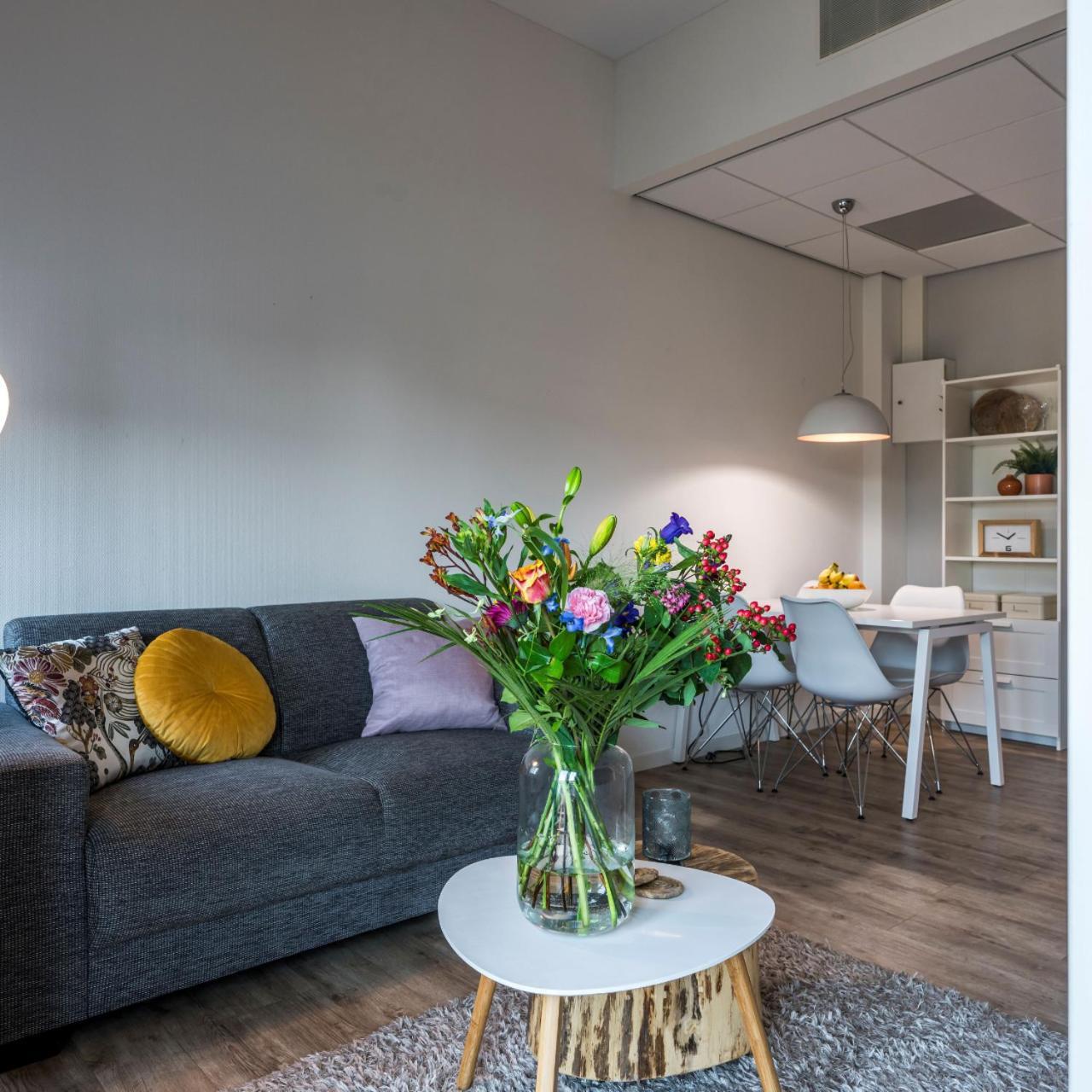 Joinn! City Lofts Houten Utrecht Exterior foto