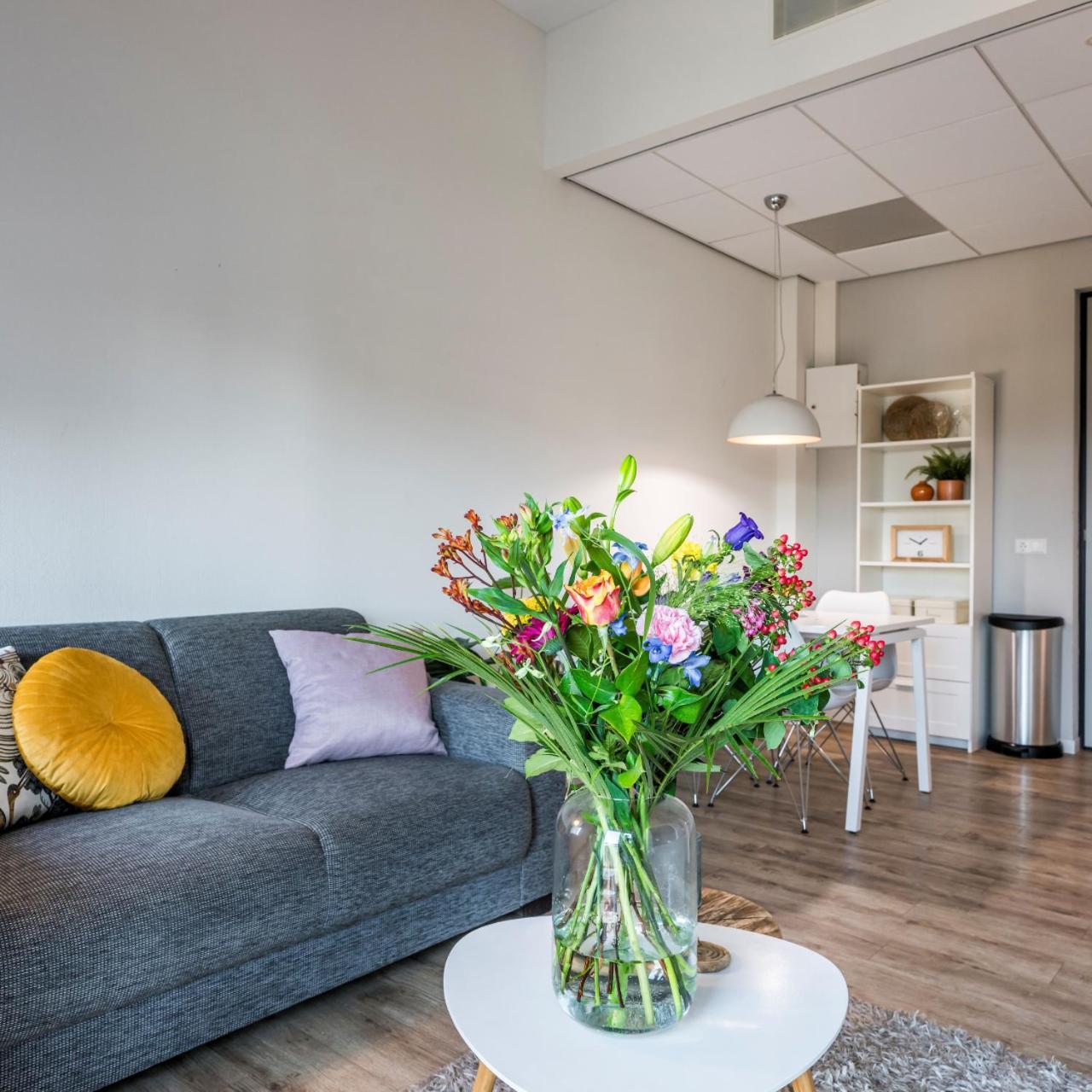 Joinn! City Lofts Houten Utrecht Exterior foto